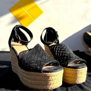 Black 14th & Union Wedges